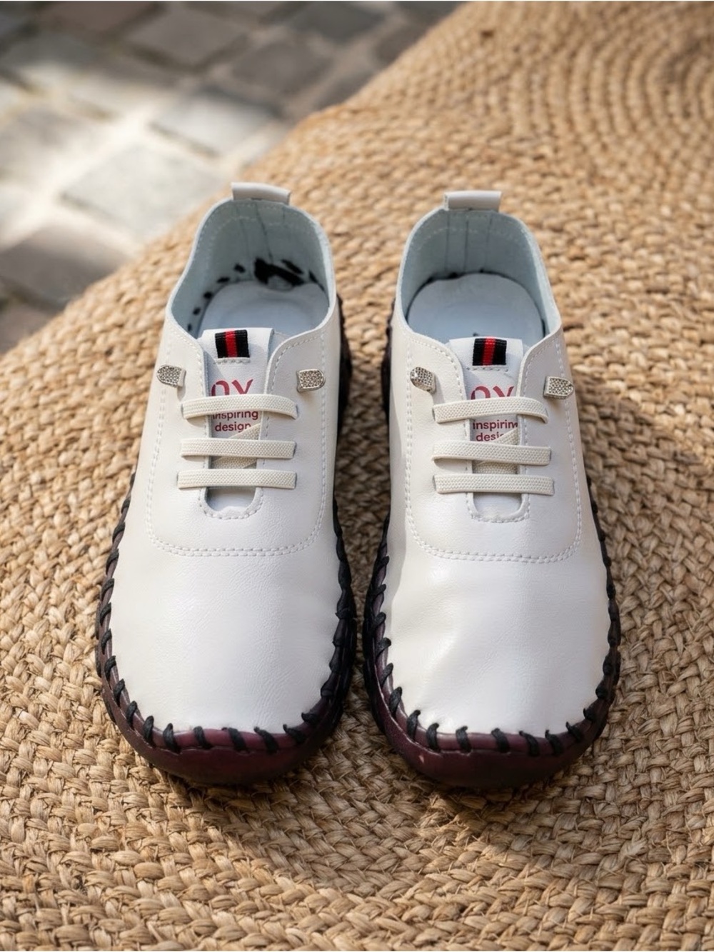 White Leather Slip-On Moccasin Style Loafers Rhinestone Accents Sz 37 (US 6.5–7)
